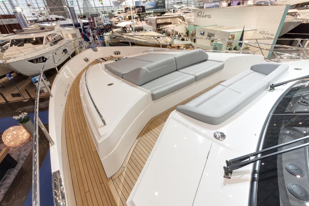 2014 Princess 82 Yacht 2014 Princess 82 Yacht