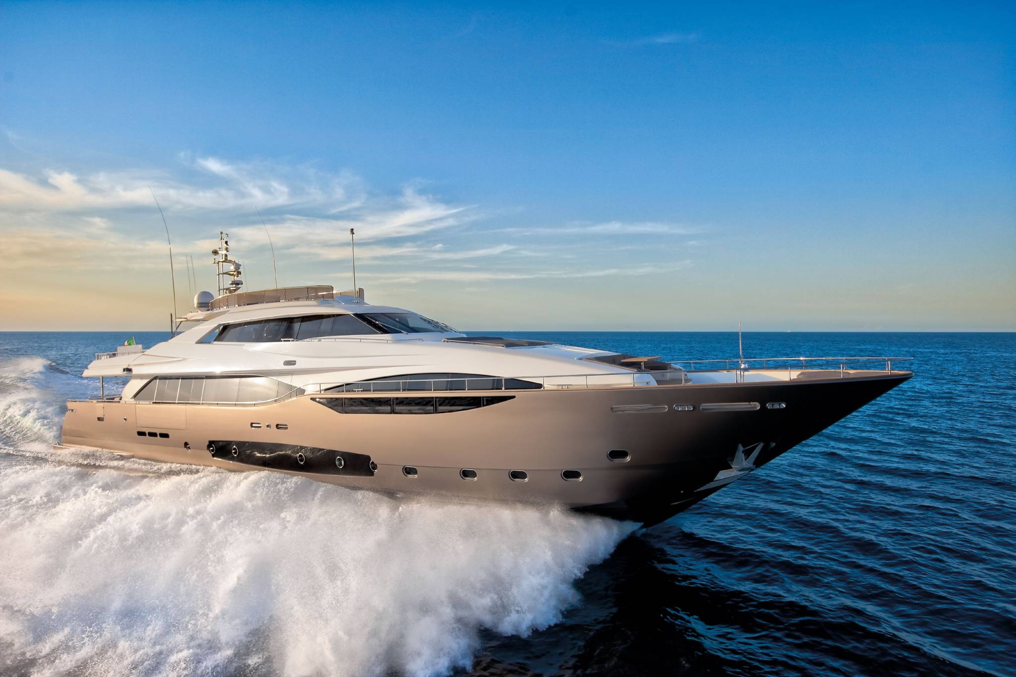 Custom Line 124' Custom Line 124'