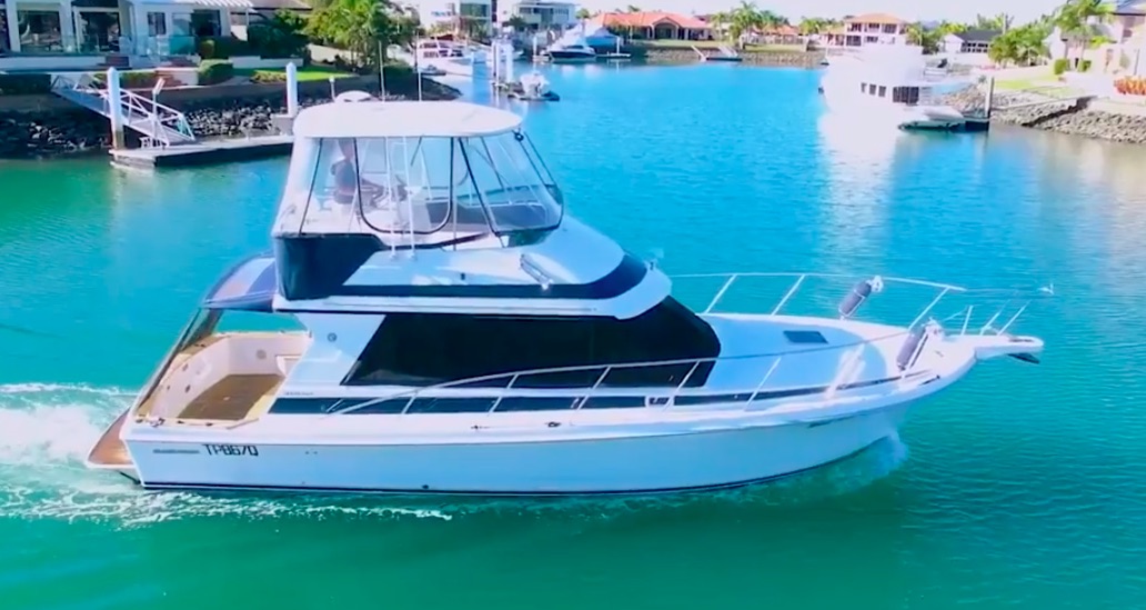 Sunrunner Capricorn 3800 Flybridge Sunrunner Capricorn 3800 Flybridge
